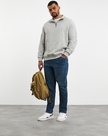 Stonewash Tapered Fit Stretch Jeans