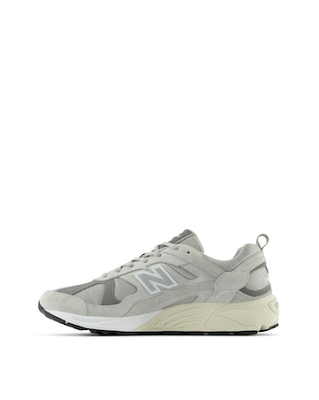 New Balance 878 Trainers