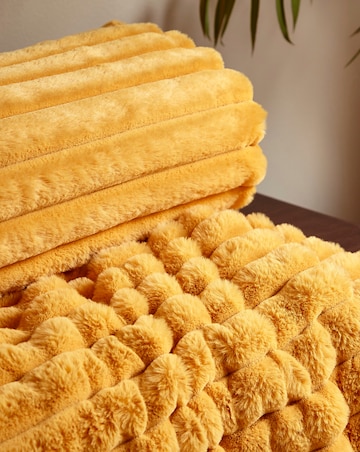 Catherine Lansfield Cosy Ribbed Throw