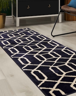 Newport Lattice Geometric Runner
