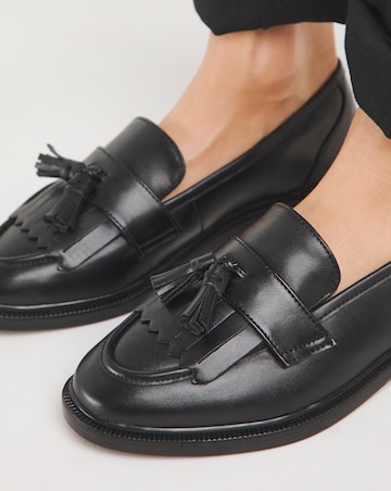 Viola Classic Tassle Loafer - Extra Wide Fit (EEE)