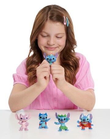 Disney Stitch! Collector Figure Set