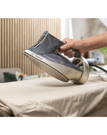 Beldray 3200W Digital Steam Iron