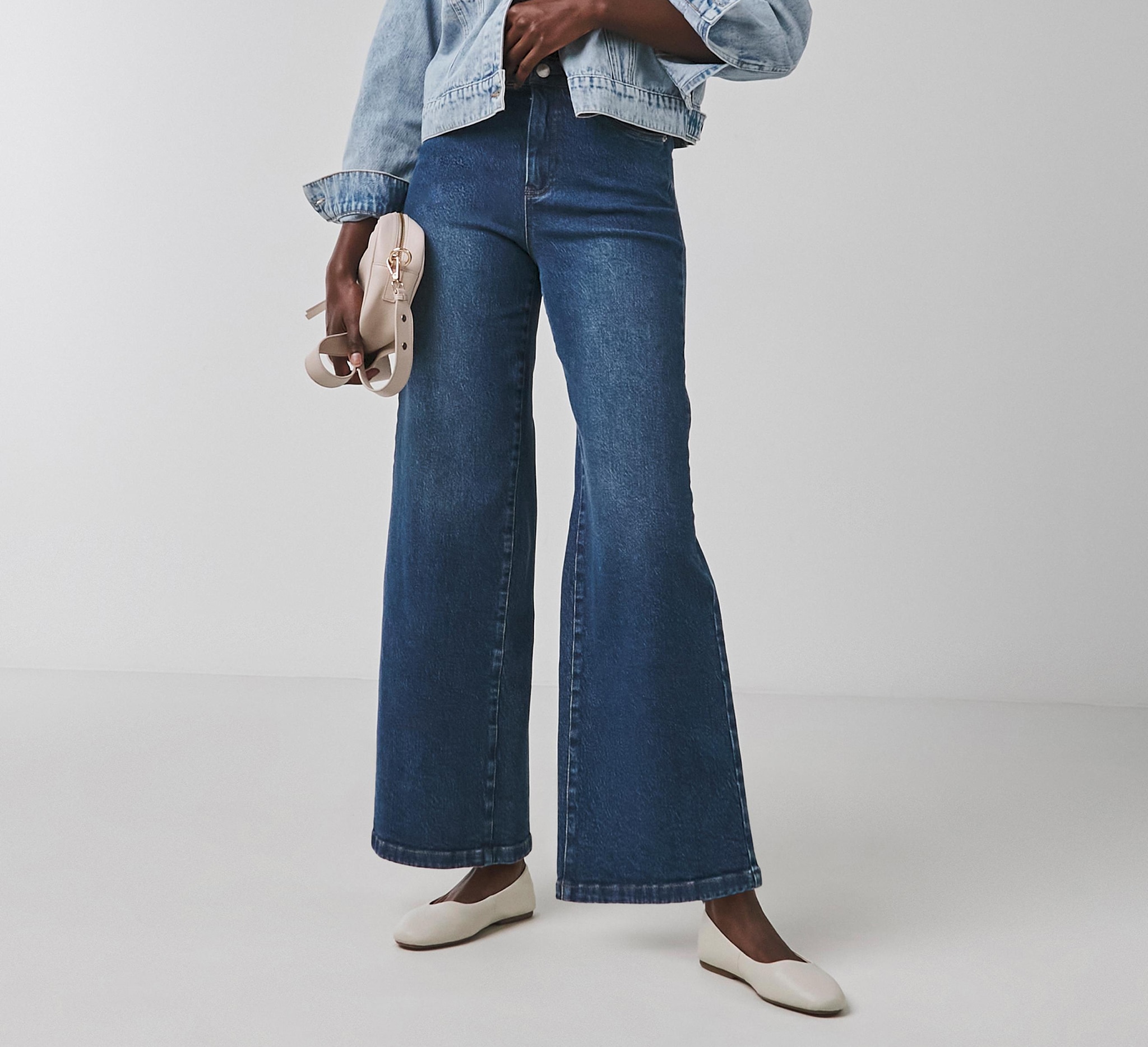 Lady wearing wide leg jeas