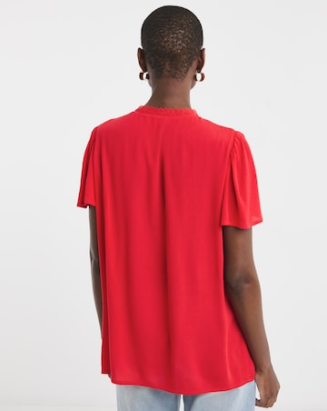 Textured Crinkle Ladder Insert Top