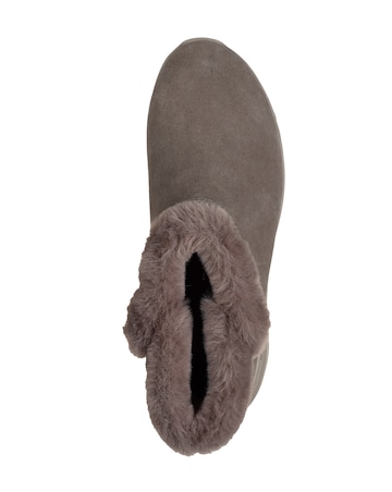 Skechers On The Go Cozy Boots D Fit