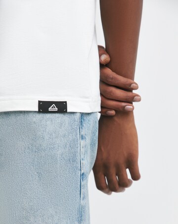 adidas Essentials Logo T-Shirt