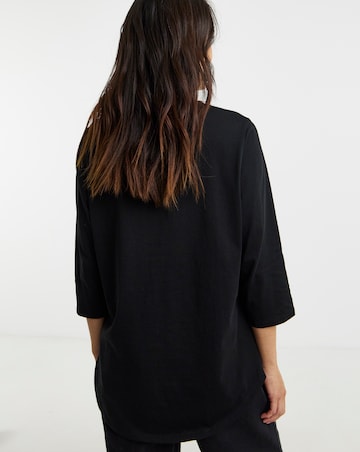 Longline Curved Hem 3/4 Sleeve Top