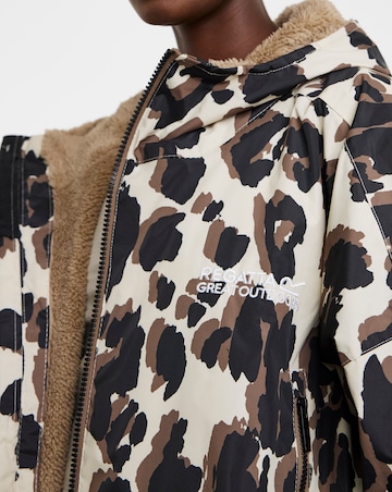 Regatta Waterproof Changing Robe