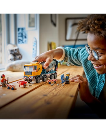 LEGO City Cement Mixer