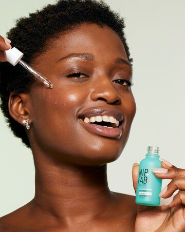 NIP+FAB Hyaluronic Fix Extreme4 Concentrate 2% - 30ml