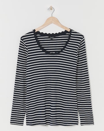 Stripe Scallop Scoop Neck Long Sleeve Top