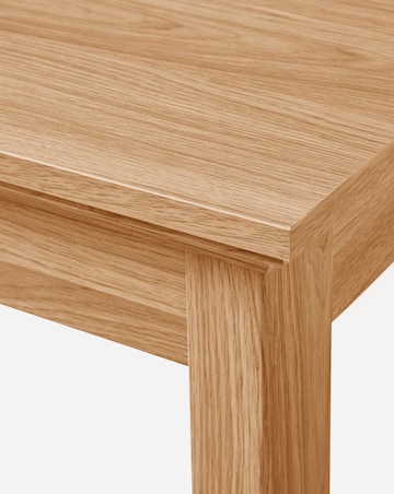 Julipa Ashford Dining Table with 6 Everly Chairs