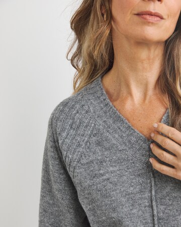 Ribbed Detail V Neck Jumper