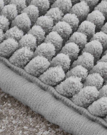 Catherine Lansfield Bobble Bathmat 50x120cm