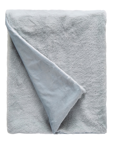 Soft Faux Fur Throw