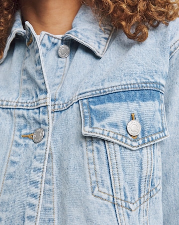 Light Blue Cropped Denim Jacket