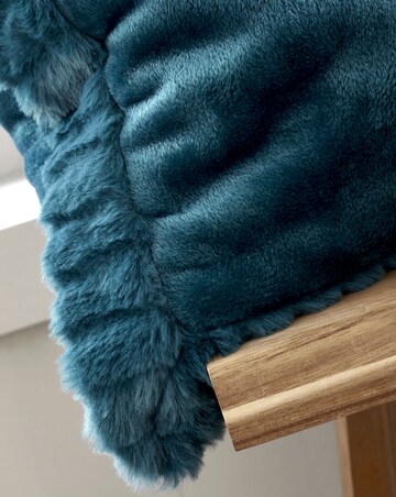 Catherine Lansfield Velvet Faux Fur Cosy Cushion