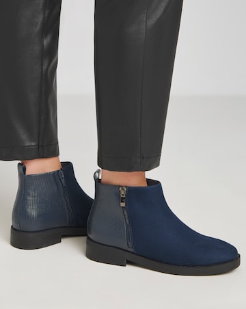 Verity Classic Zip Detail Ankle Boot - Extra Wide Fit (EEE)