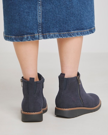 Heavenly Soles Erin Classic Low Wedge Chelsea Boots - Extra Wide Fit (EEE)