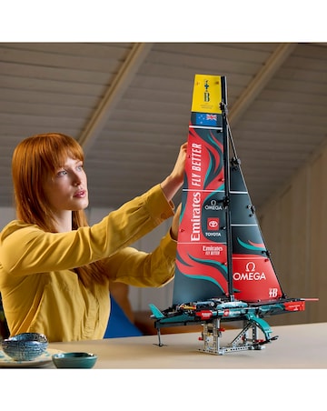 LEGO Technic Emirates Team New Zealand AC75 Yacht 42174