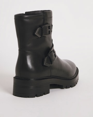 Leather Chunky Buckle Boot E Fit
