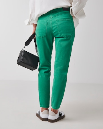 Demi High Waisted Mom Jeans