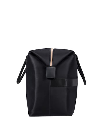 IT Luggage Charmer Travel Holdall with Shoulder Strap