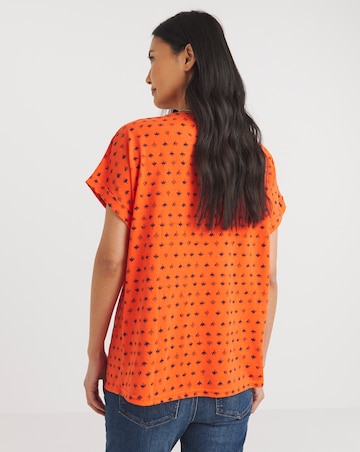 Julipa Turn Back T-Shirt