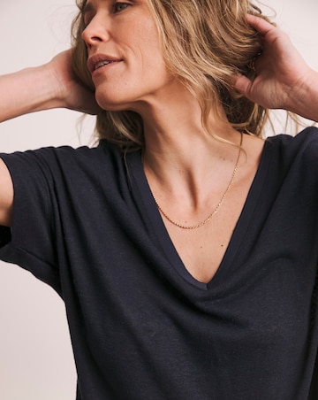 Anthology V-Neck Linen Mix T-Shirt