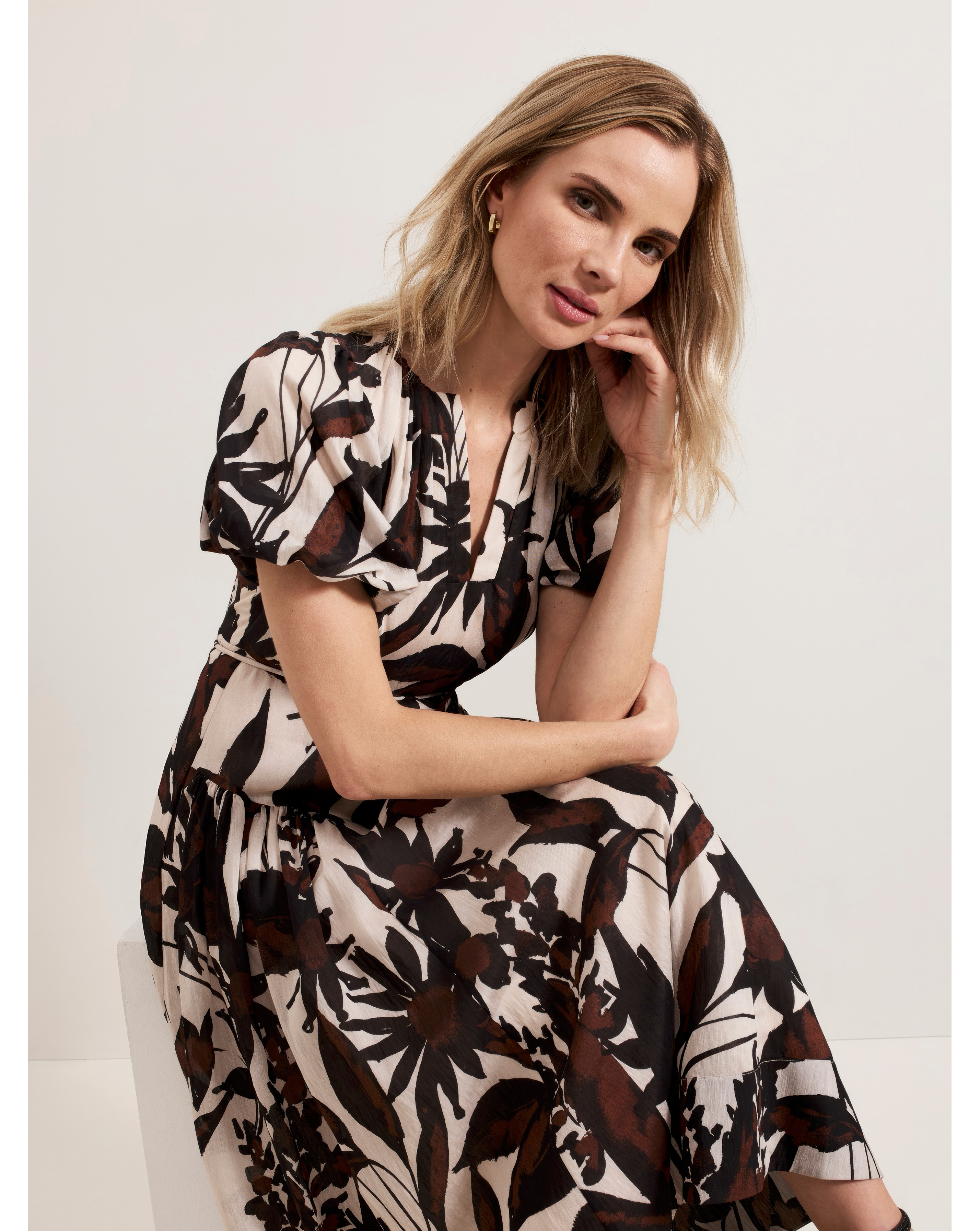 Phase Eight Zarah Printed Puff Sleeve V Neck Midi Dress | JD Williams
