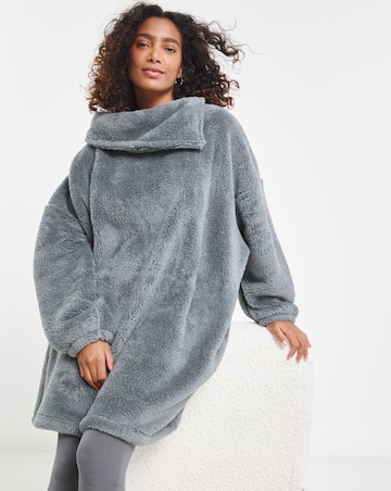 Pretty Secrets Oversized Fleece Lounge Dress