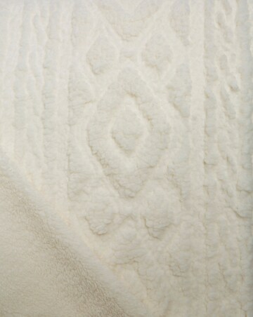 Pipin Cuddle Fleece Throw