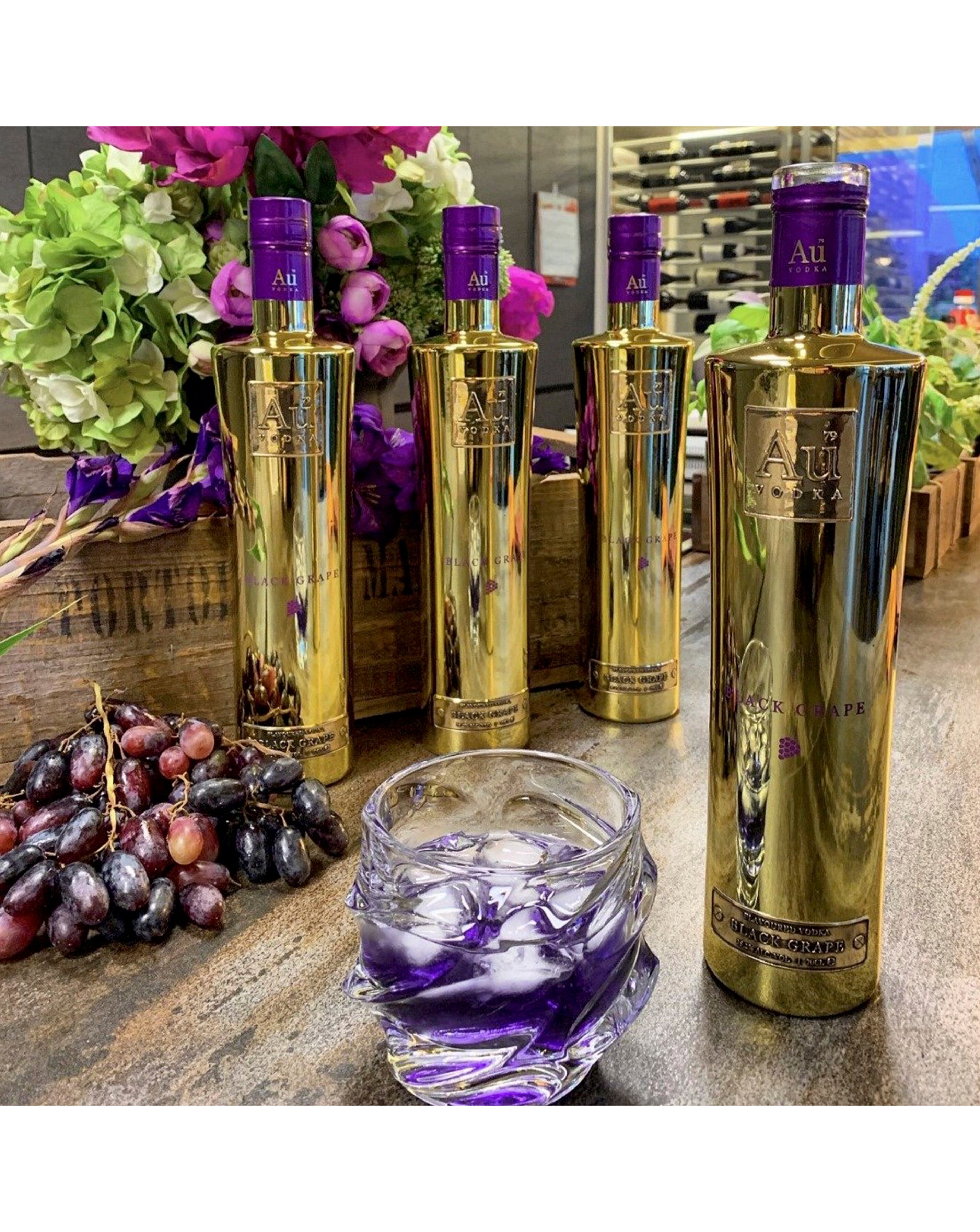 Au Vodka Black Grape 70cl | JD Williams