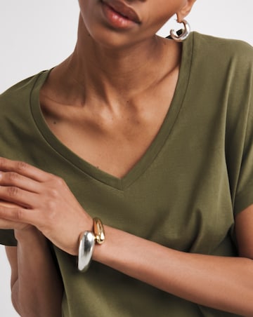 V-Neck Short Sleeve T-Shirt