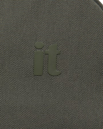 IT Luggage Flyrite Trolley Bag