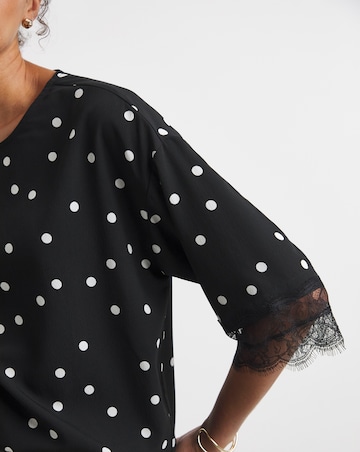 Printed Boxy Lace Trim Top