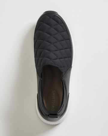 Quilted Twin Gusset Slip On Shoe E Fit