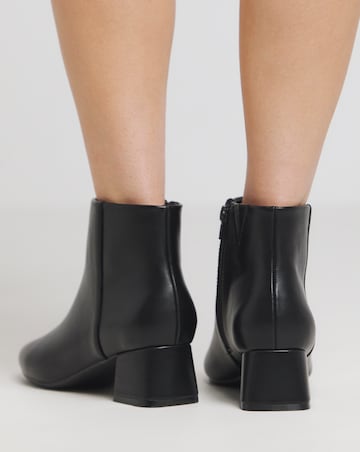 Kit Low Block Heel Ankle Boots - Wide Fit (E)