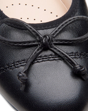 Clarks Loreleigh Rae Leather Ballet Pump Wide Fit