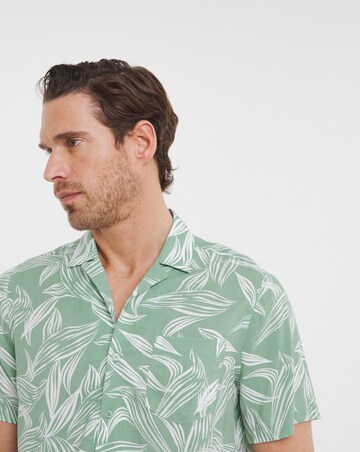 Short Sleeve Revere Collar Print Shirt