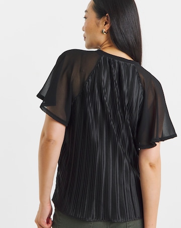 Black Plisse Angel Sleeve Top