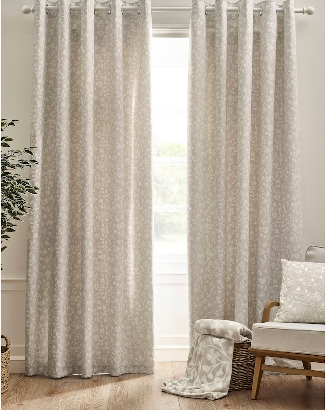 Catherine Lansfield Brooke Floral Curtain