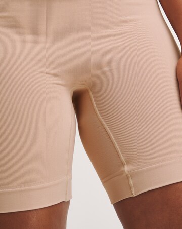 MAGISCULPT Medium Control Seamfree Thighshaper Brief