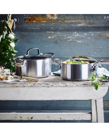 Green Pan Casserole Dish