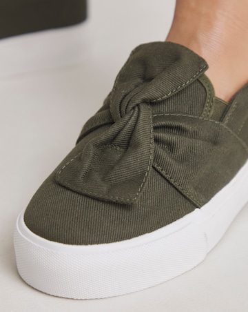 Zen Slip On Trainer With Twist Detail - Wide Fit (E)