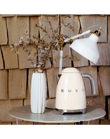 Smeg KLF03 Retro Style Cream Kettle