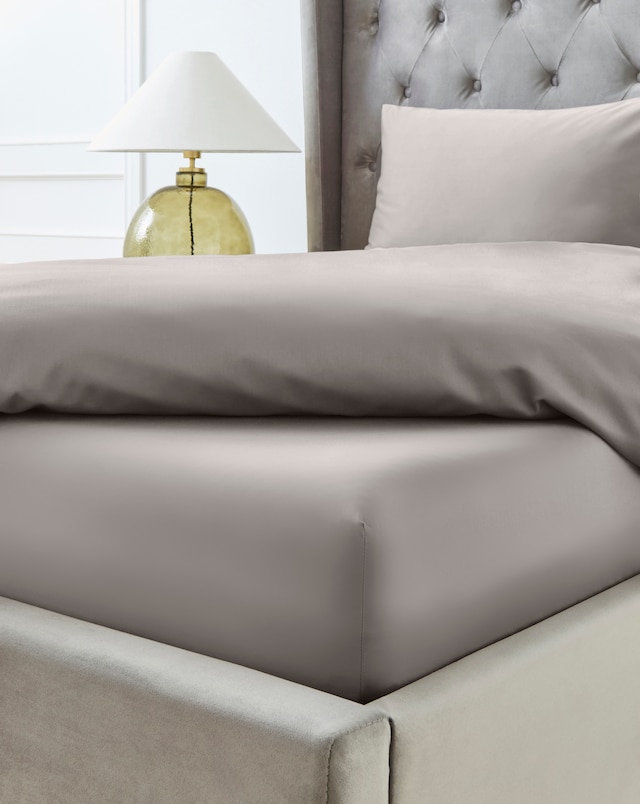 Hotel 300TC 30cm Fitted Sheet
