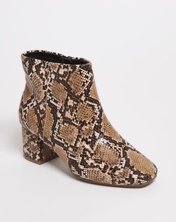 Block Heeled Boot - Wide Fit (E)