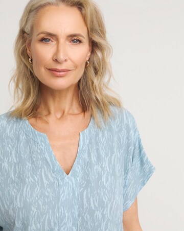 Julipa Notch Neck Blouse